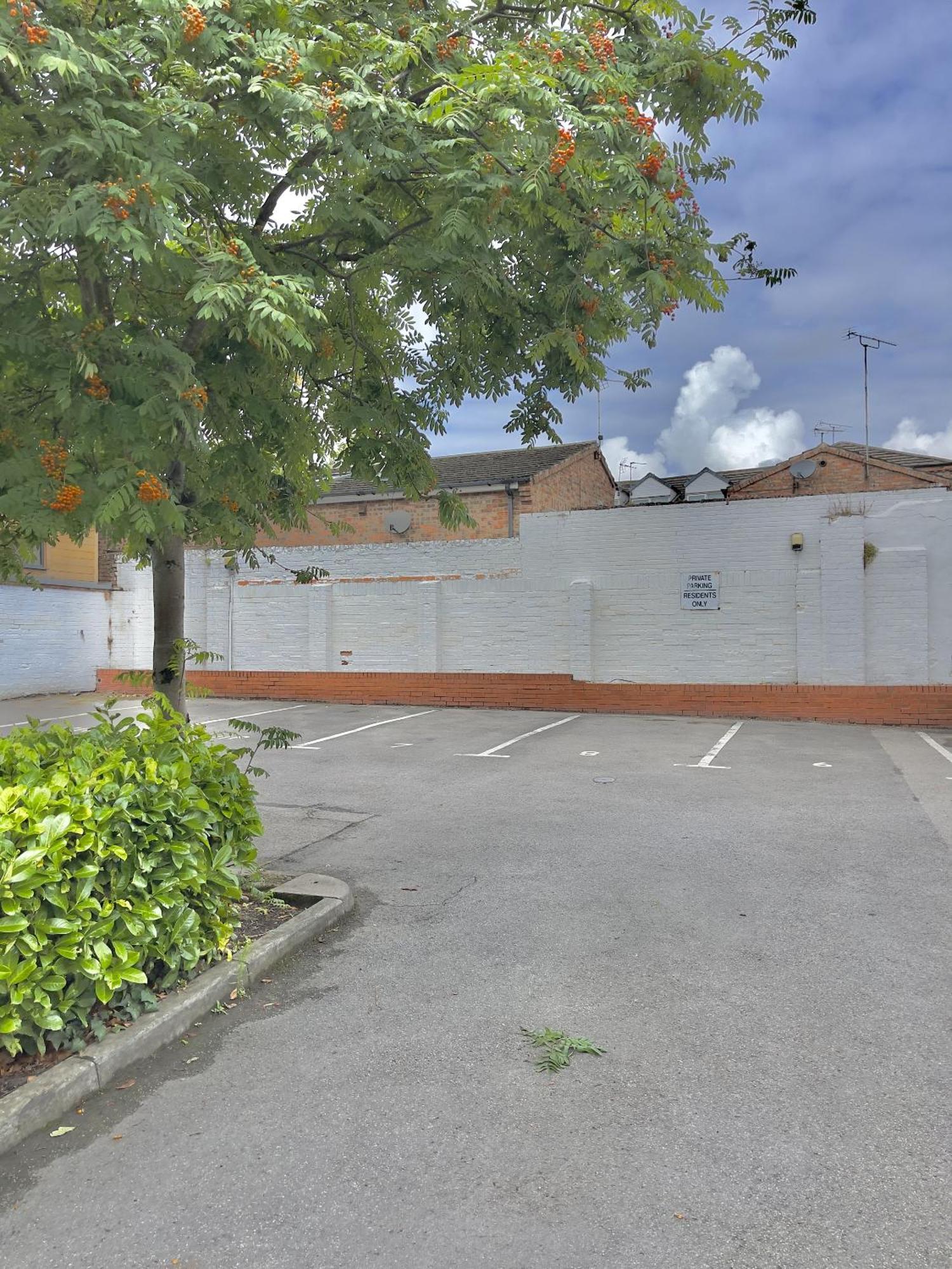 Monkbridge Mews Apartment *